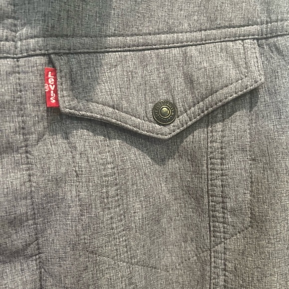 Levi's Gray Lightweight Trucker Jacket for Men - Picture 2 of 9